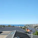 Bondi Oceanview Escape - Walk To Beach